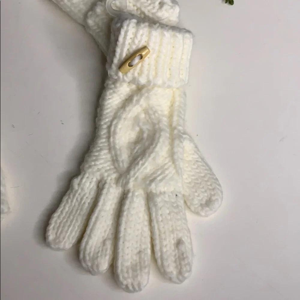 Faded Glory Cable Knit Gloves & Hat Toggle Tusk winter white essentials